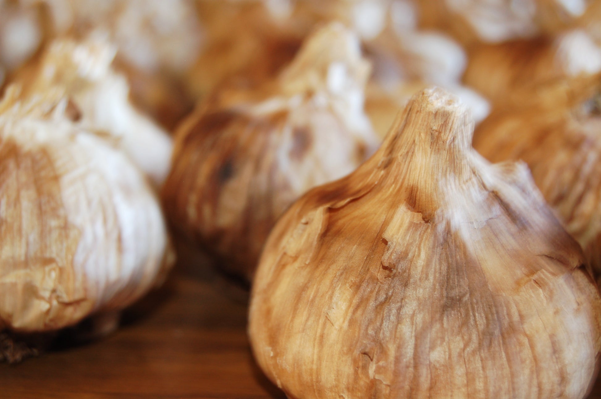Black Garlic Whole Bulbs 300g (5-6 bulbs)